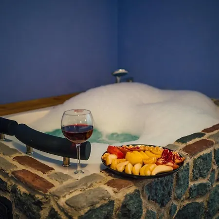 Naturel Stone Karma Premium Aparthotel *