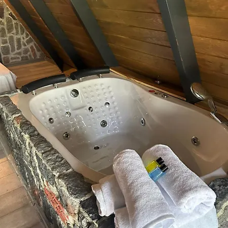 Naturel Stone Karma Premium Aparthotel *